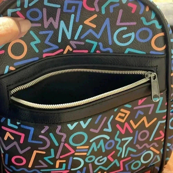 Stranger things mini back pack - Picture 6 of 8